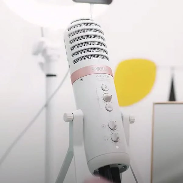 Yamaha AG01 microphone